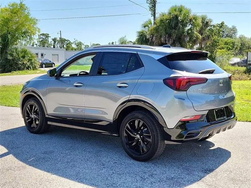 2026 Buick Encore GX Sport Touring photo 1