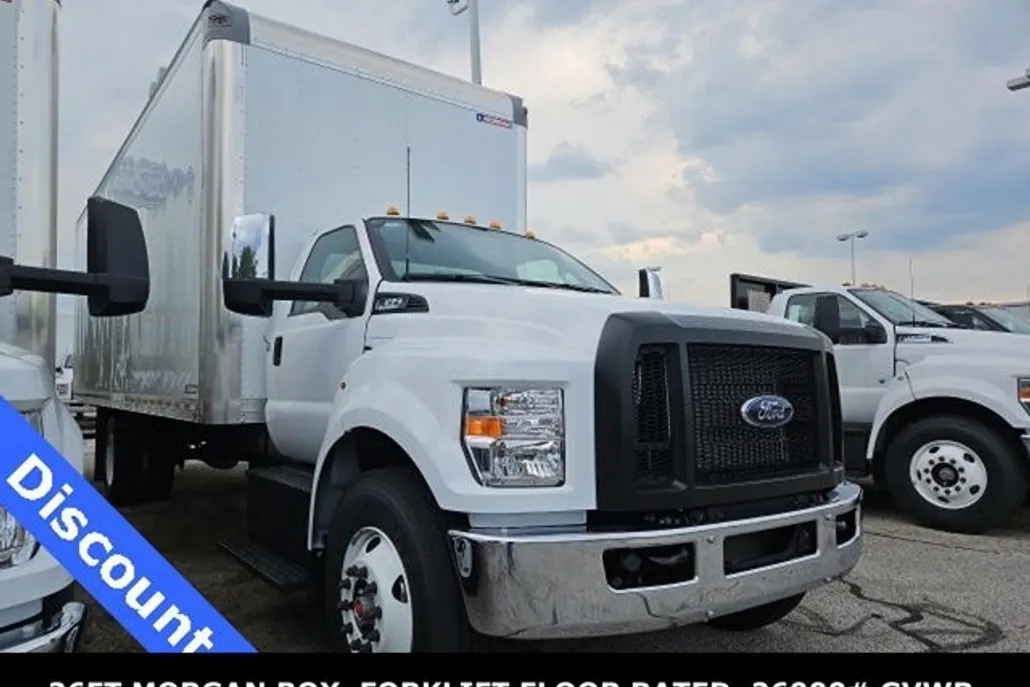 2025 Ford F-650 photo 1