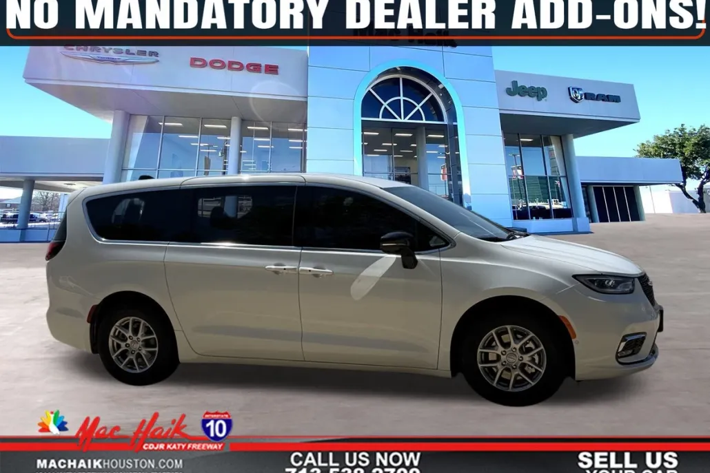 2026 Chrysler Pacifica photo 1