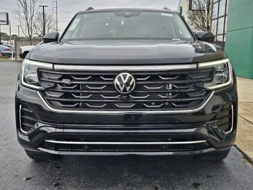 2025 Volkswagen Atlas SEL Premium R-Line photo 2