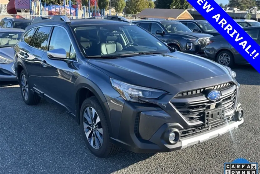 2023 Subaru Outback Touring photo 1