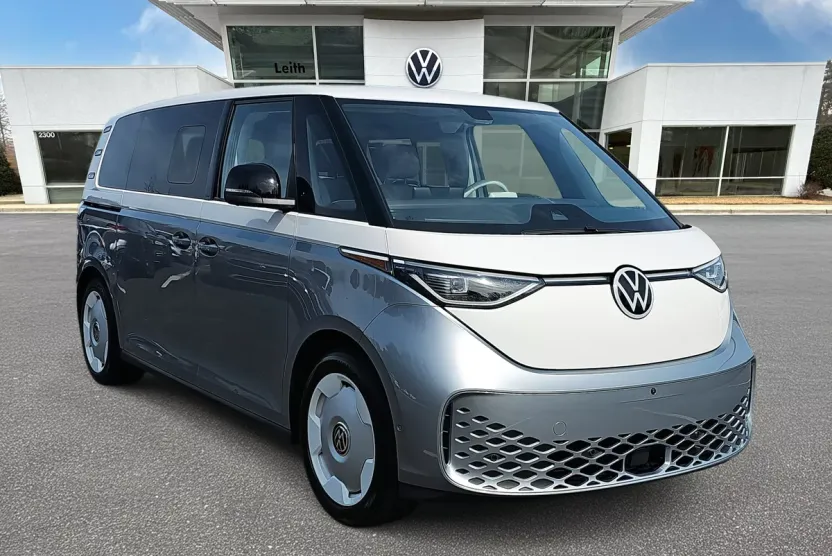 2025 Volkswagen ID. Buzz photo 1