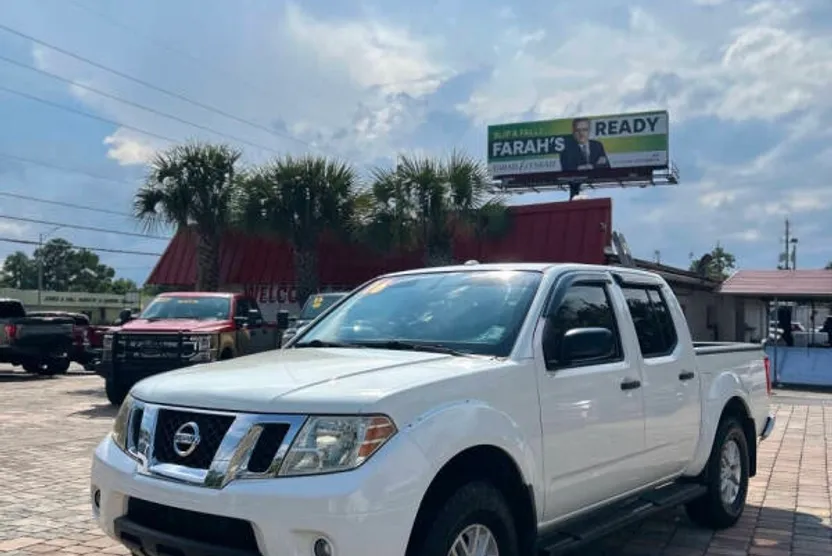 2016 Nissan Frontier SV photo 1