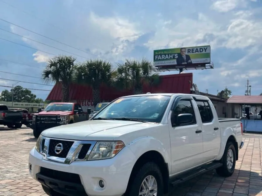 2016 Nissan Frontier SV photo 1