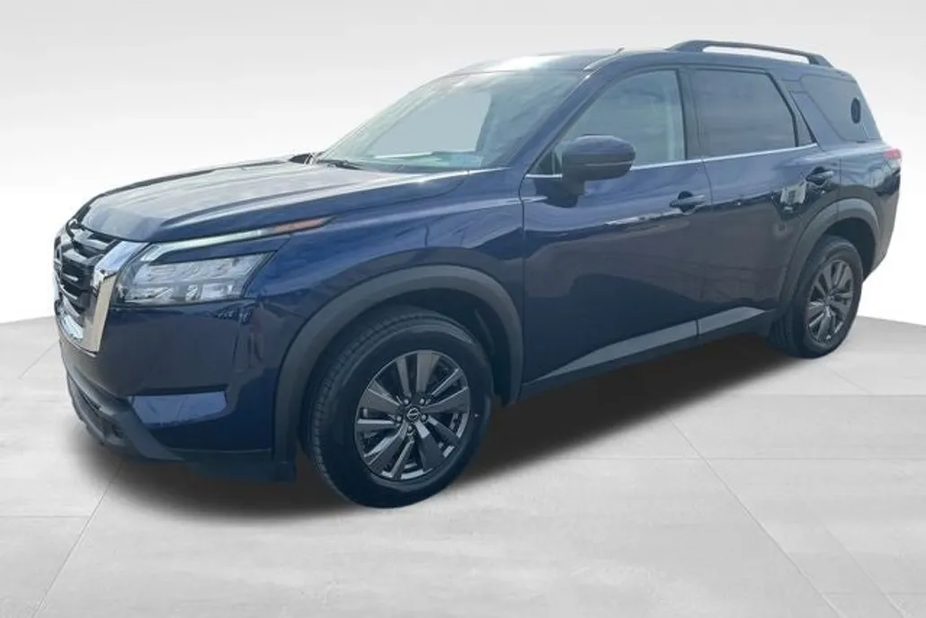 2024 Nissan Pathfinder SV photo 1
