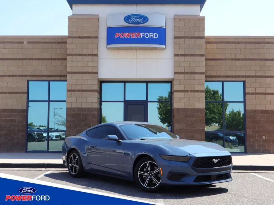 2025 Ford Mustang EcoBoost photo 1
