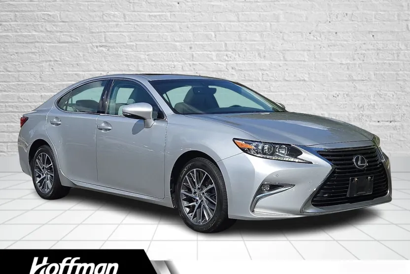 2016 Lexus ES 350 photo 1