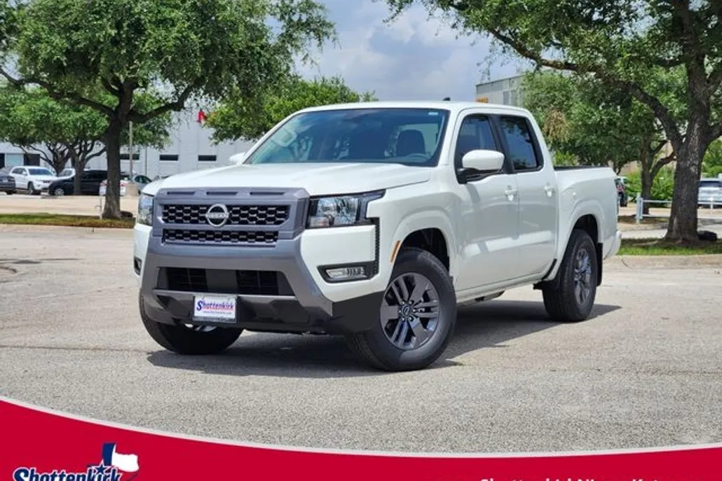 2025 Nissan Frontier SV Crew Cab photo 1