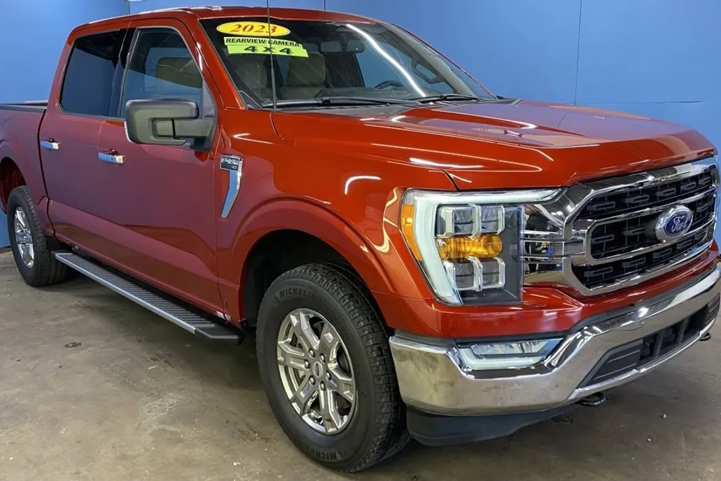 2023 Ford F-150 XLT photo 1