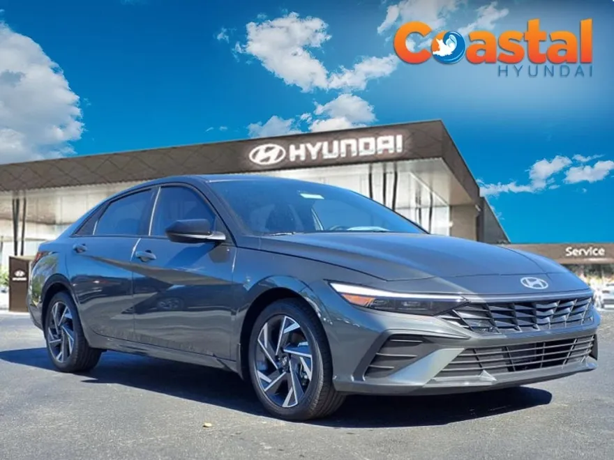2025 Hyundai Elantra SEL Sport photo 1