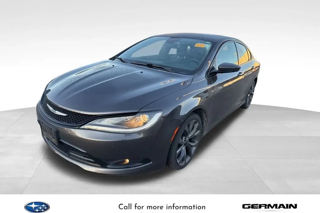 2015 Chrysler 200 S photo 1