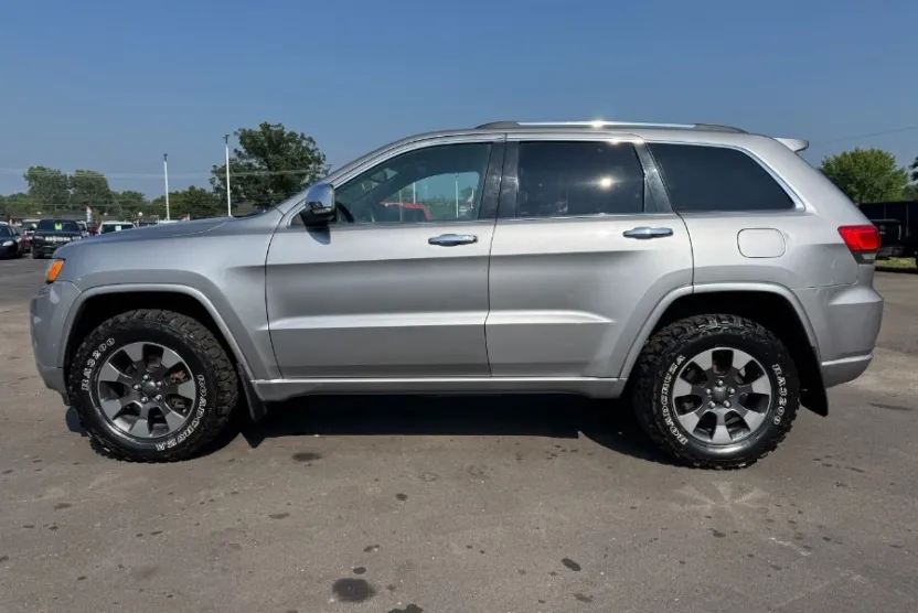 2014 Jeep Grand Cherokee Overland photo 1
