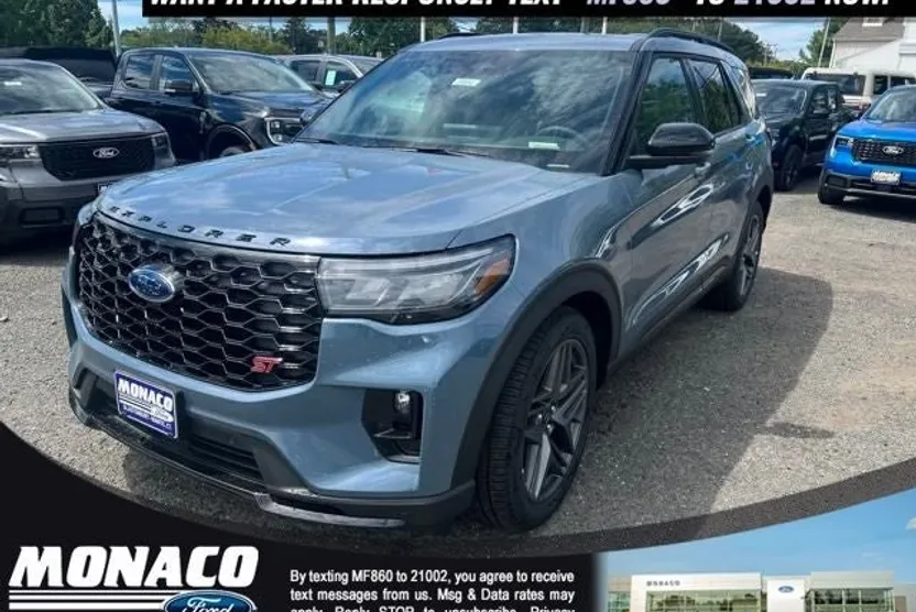 2025 Ford Explorer ST photo 1