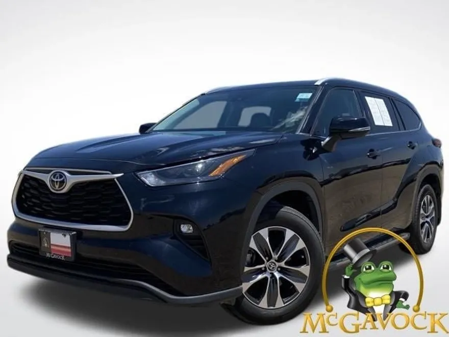 2022 Toyota Highlander XLE photo 1