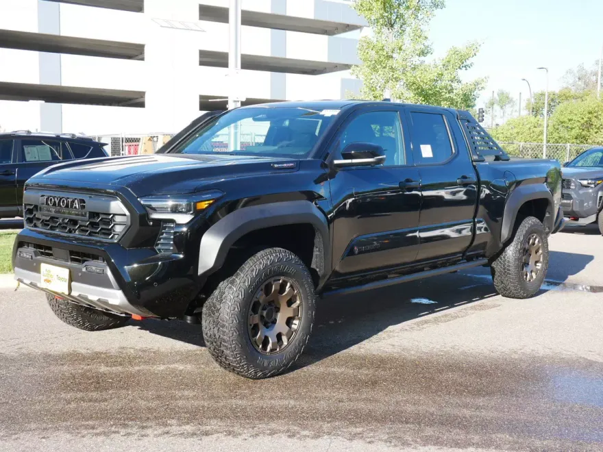 2025 Toyota Tacoma Trailhunter Double Cab photo 1