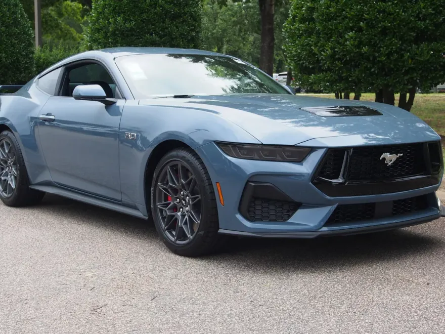 2025 Ford Mustang GT Premium photo 1