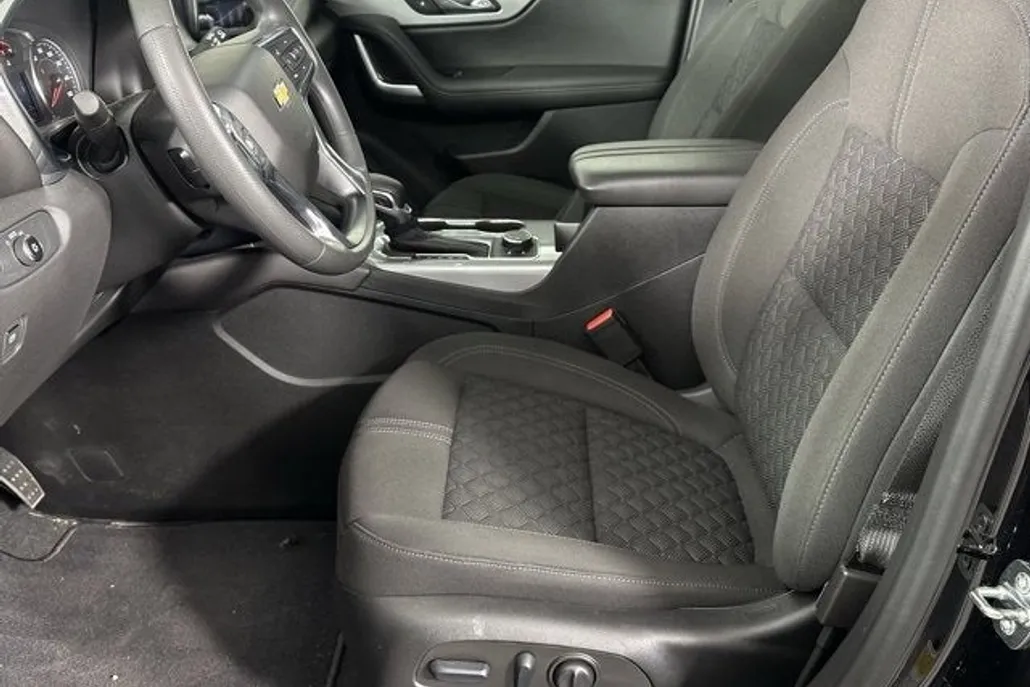 2022 Chevrolet Blazer 2LT photo 1