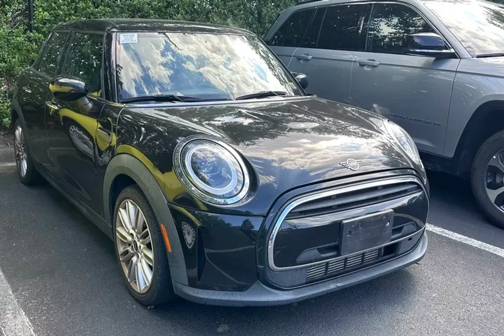 2022 Mini Cooper Oxford Edition photo 1