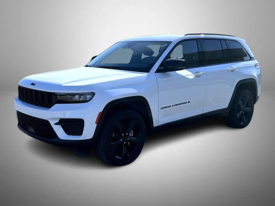 2023 Jeep Grand Cherokee Altitude photo 1