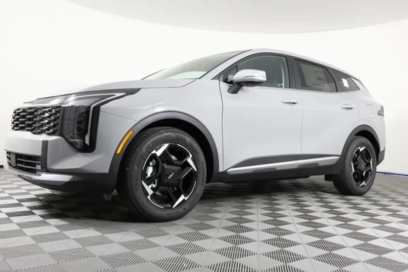 2026 Kia Sportage EX photo 1