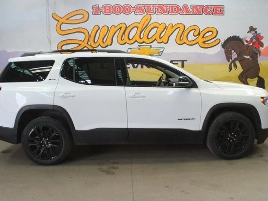 2022 Gmc Acadia SLT photo 1