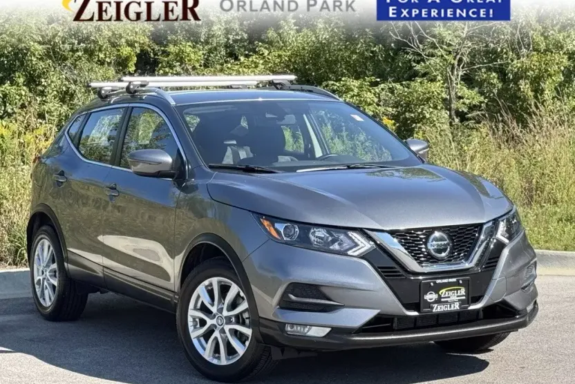 2021 Nissan Rogue Sport SV photo 1