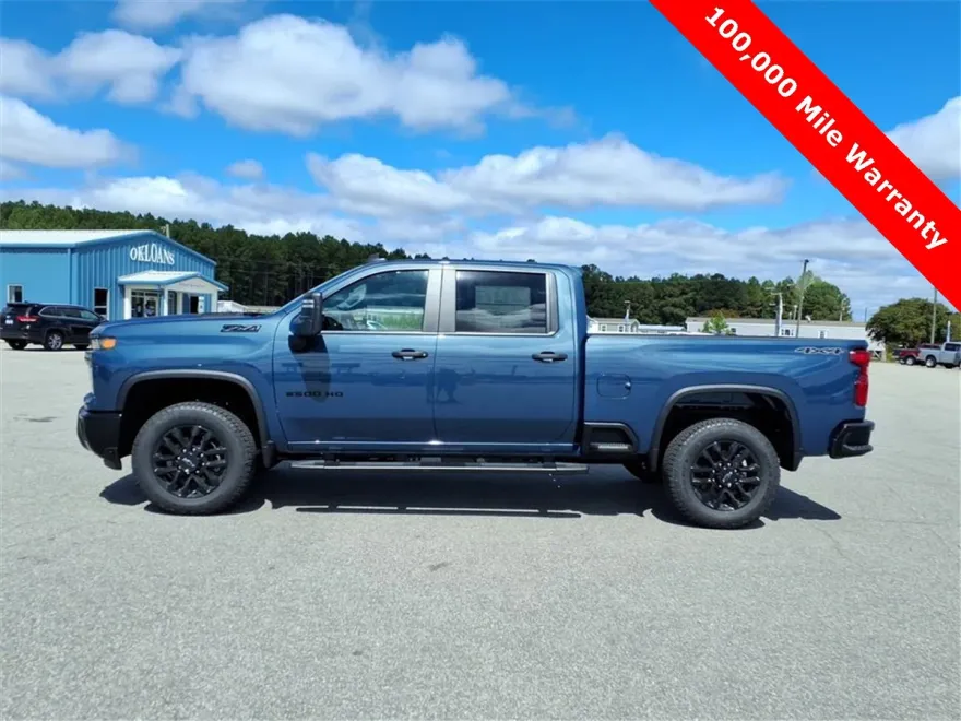 2025 Chevrolet Silverado 2500HD Custom photo 1