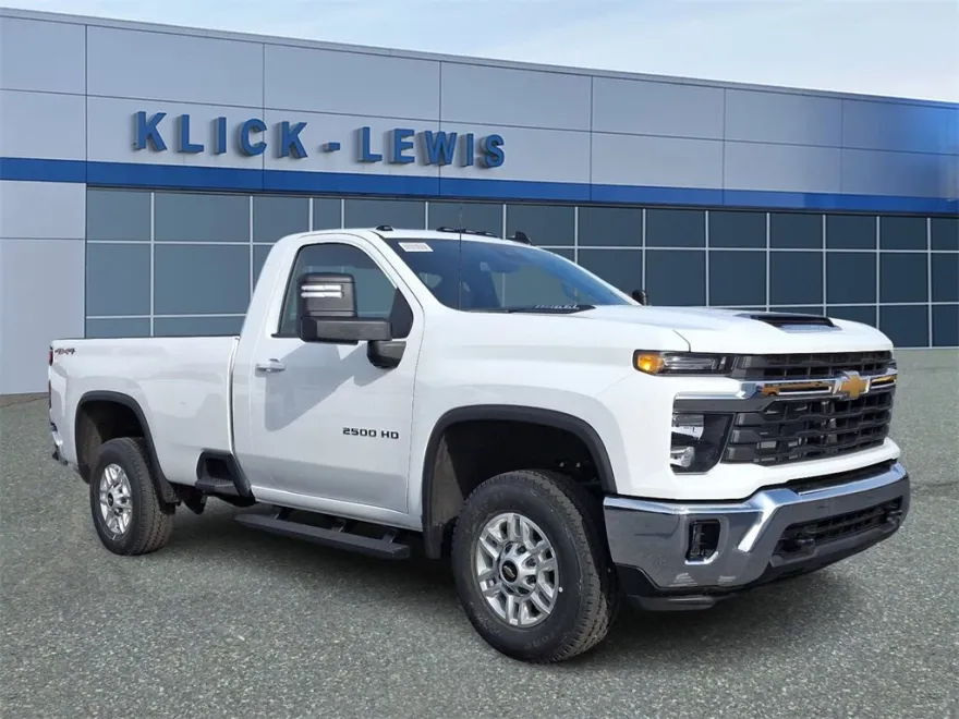 2025 Chevrolet Silverado 2500HD LT photo 1