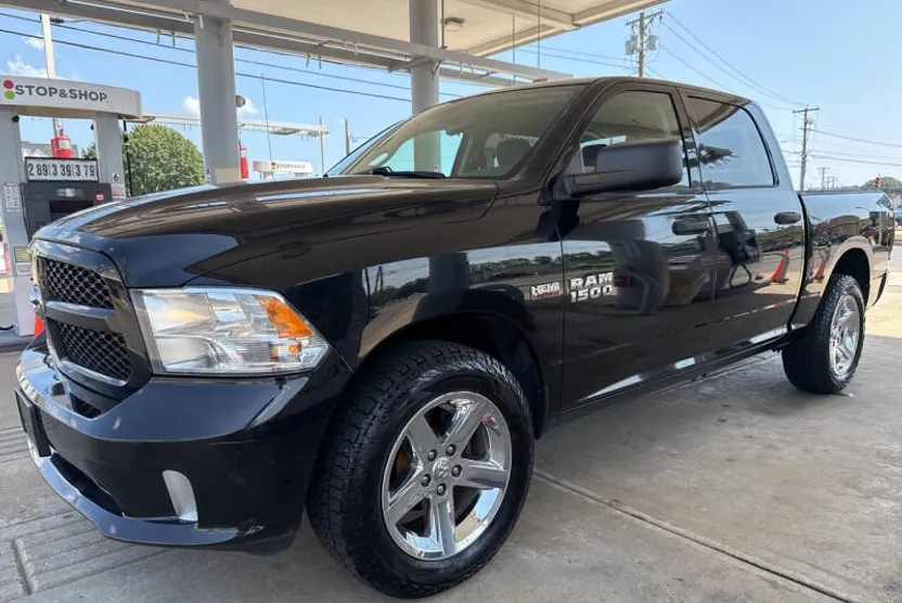 2016 Ram 1500 Express photo 1