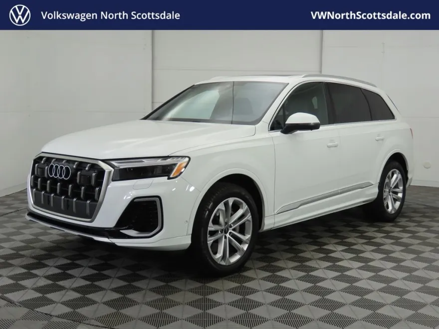 2025 Audi Q7 45 Premium Plus photo 1