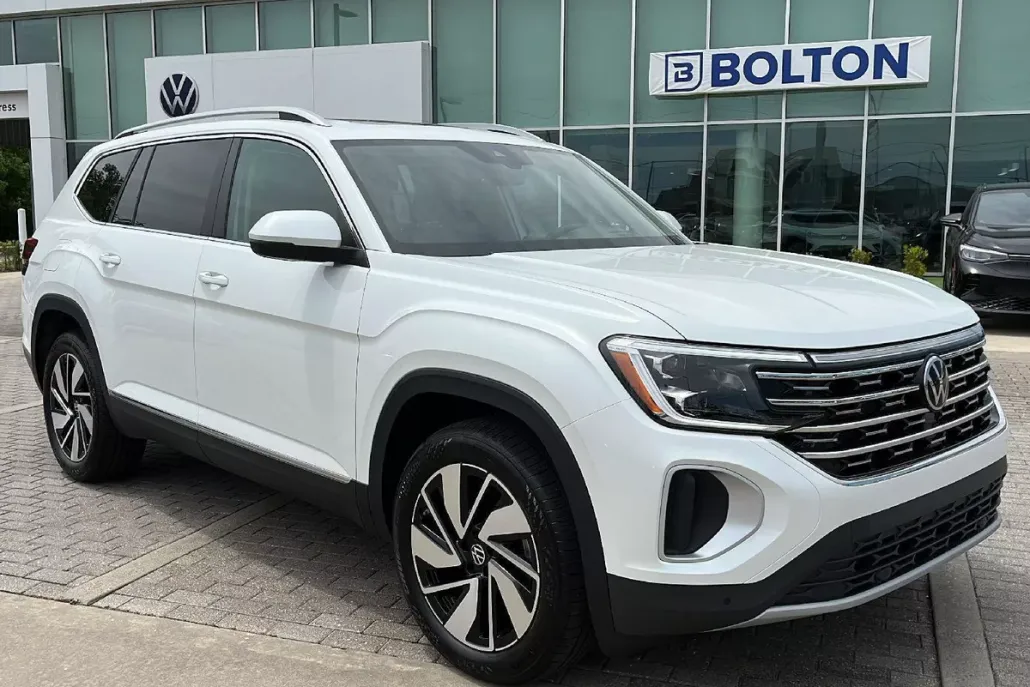 2025 Volkswagen Atlas SEL photo 1