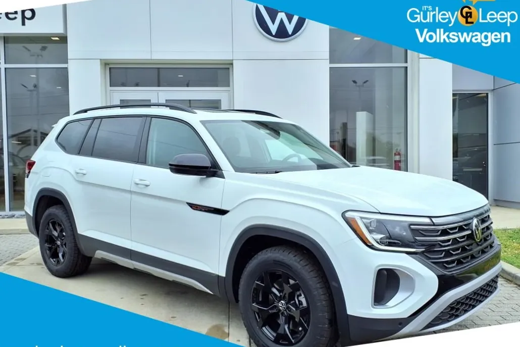 2025 Volkswagen Atlas Peak Edition SE photo 1