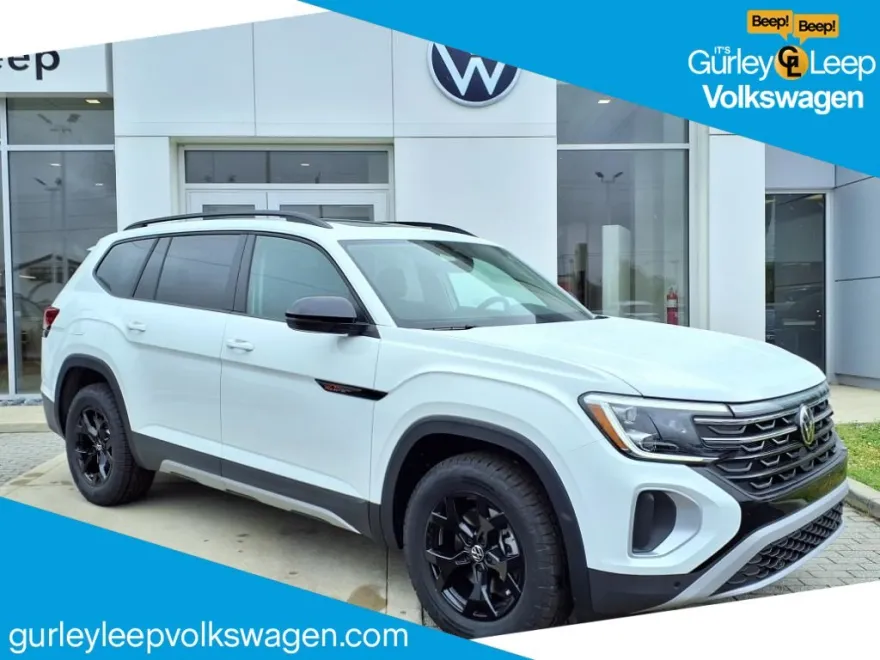 2025 Volkswagen Atlas Peak Edition SE photo 1