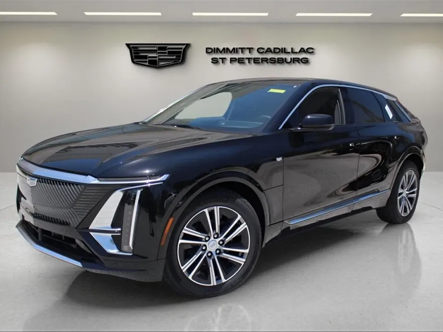 2025 Cadillac Lyriq Luxury photo 1