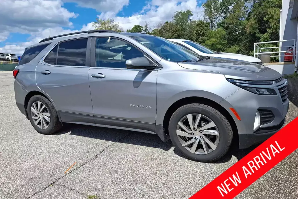 2024 Chevrolet Equinox LT photo 1