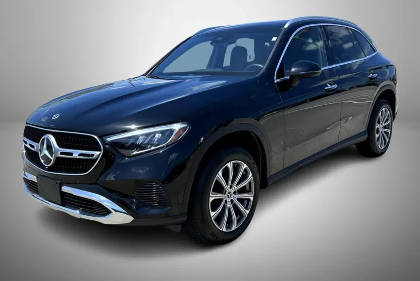 2024 Mercedes Benz GLC 300 4MATIC photo 1