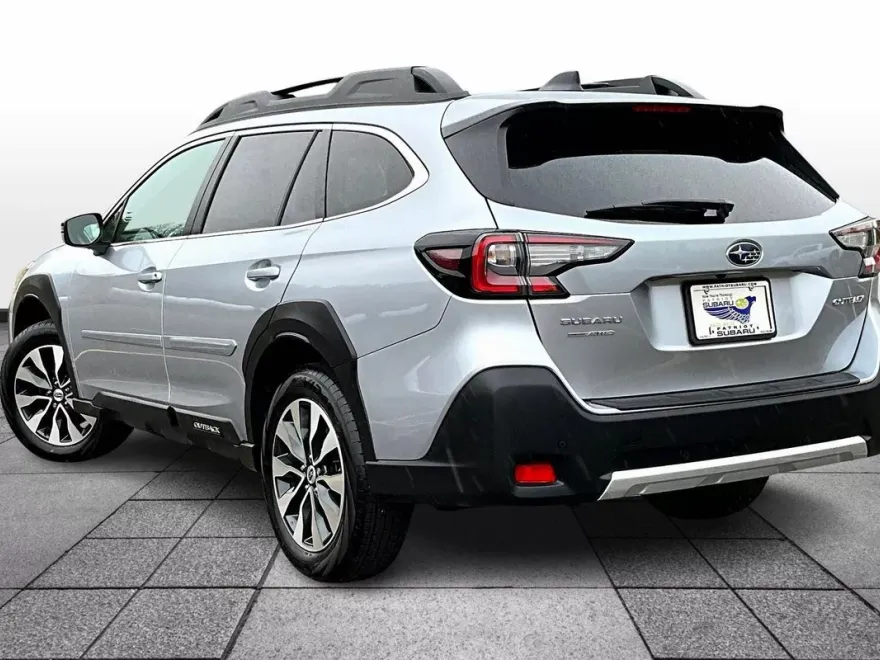 2025 Subaru Outback Limited photo 1