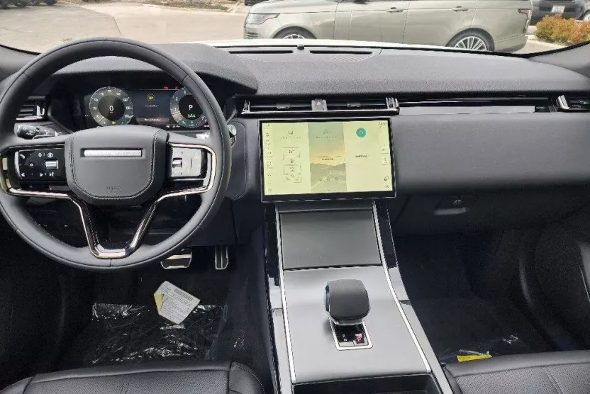 2025 Land Rover Range Rover Velar P250 Dynamic SE photo 1