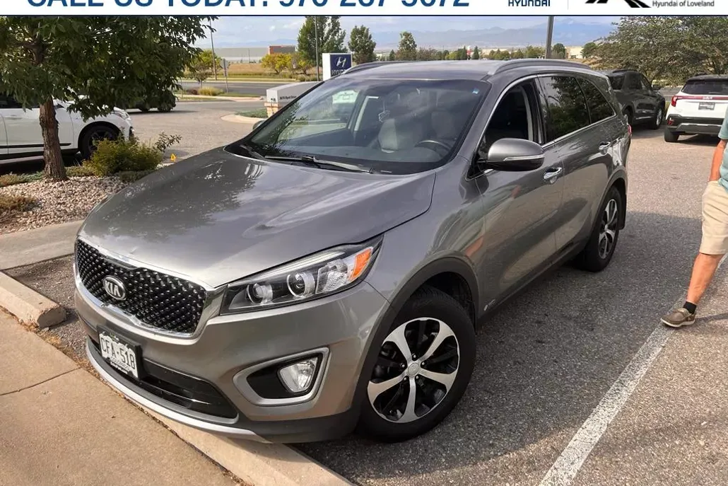 2016 Kia Sorento EX photo 1