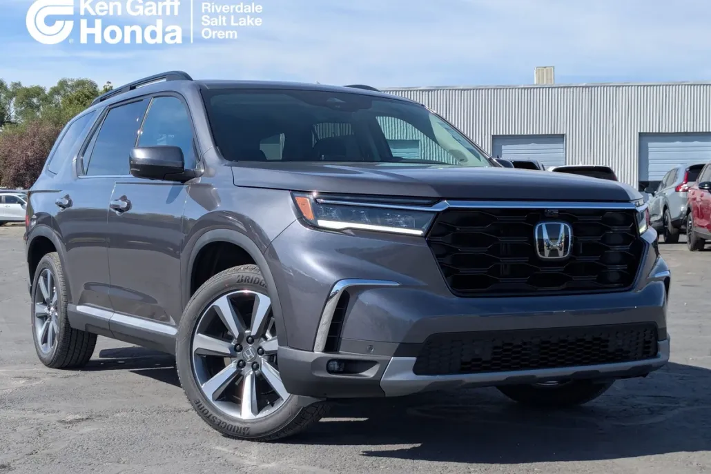 2025 Honda Pilot Elite photo 1