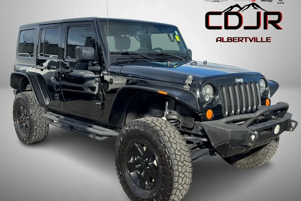 2016 Jeep Wrangler Unlimited Sport photo 1