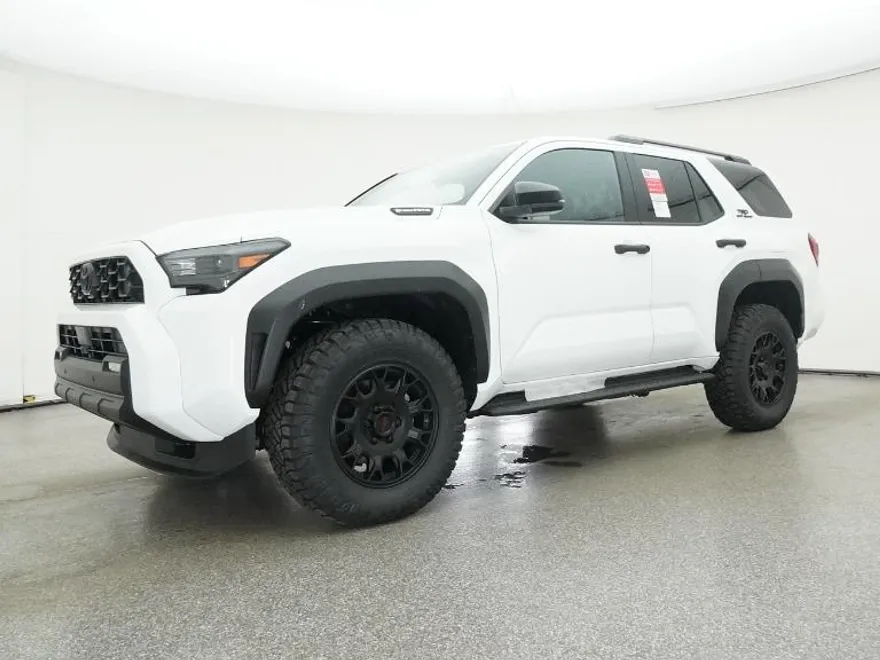 2025 Toyota 4Runner Off-Road 4WD TRD photo 1