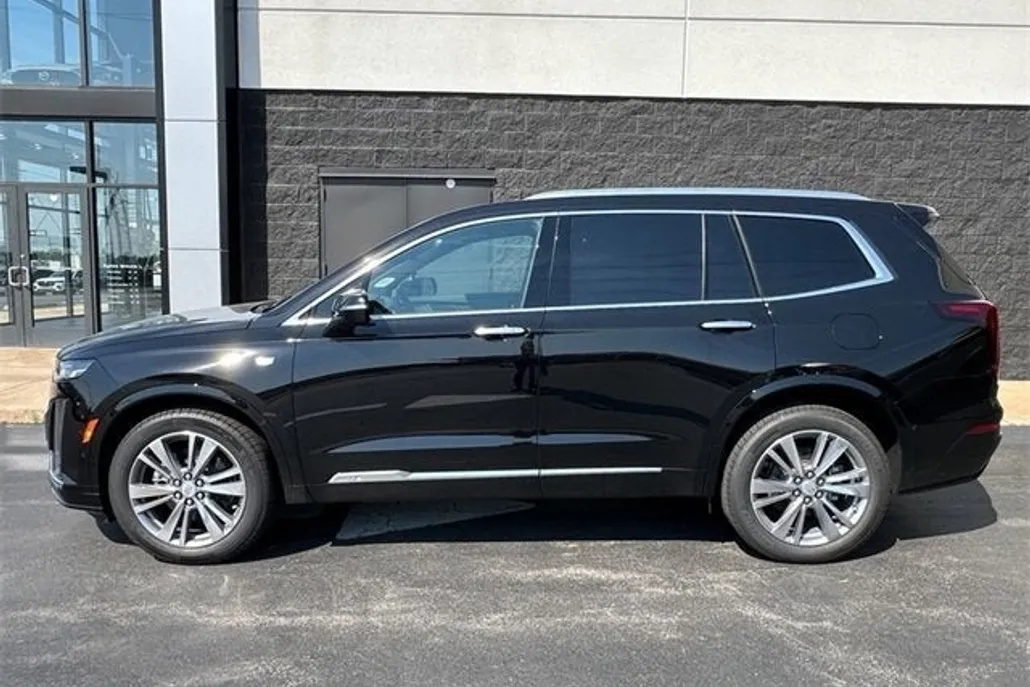 2025 Cadillac XT6 Premium Luxury photo 1