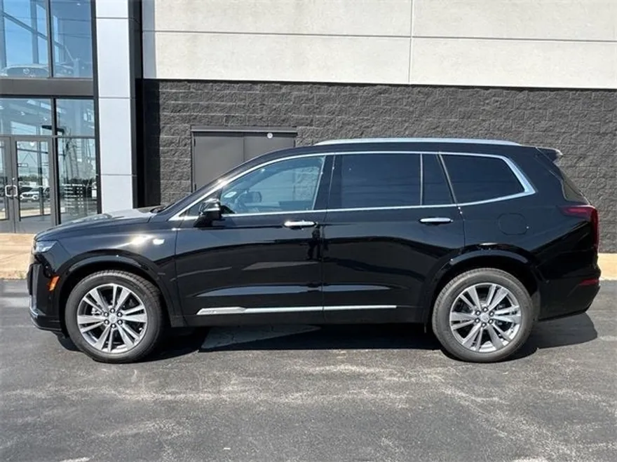 2025 Cadillac XT6 Premium Luxury photo 1
