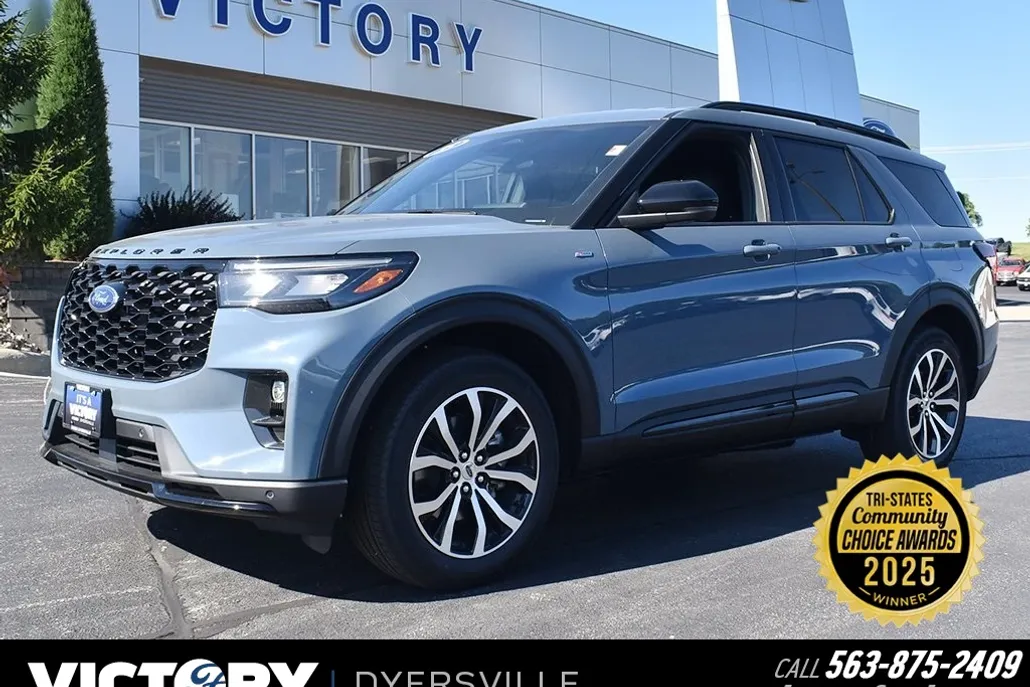 2025 Ford Explorer ST-Line photo 1