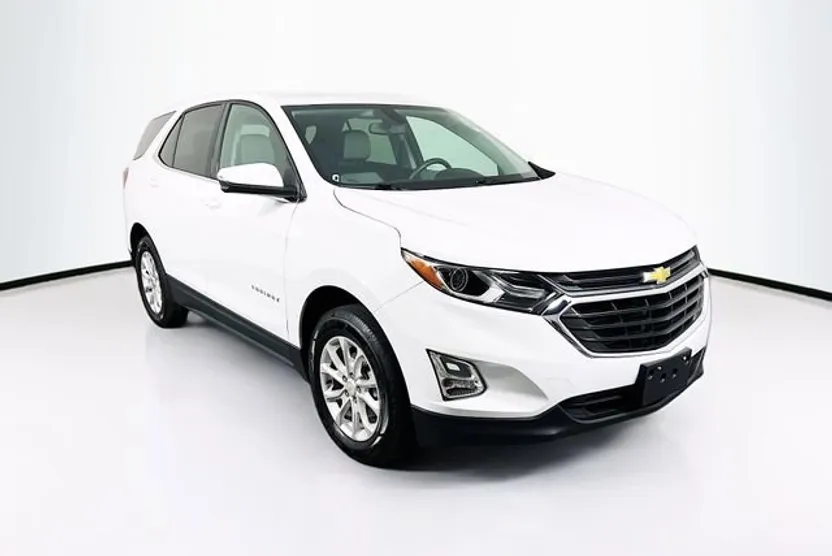 2019 Chevrolet Equinox LT photo 1