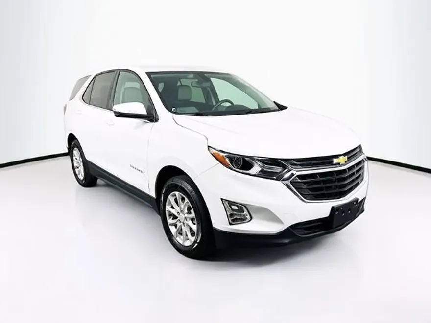 2019 Chevrolet Equinox LT photo 1