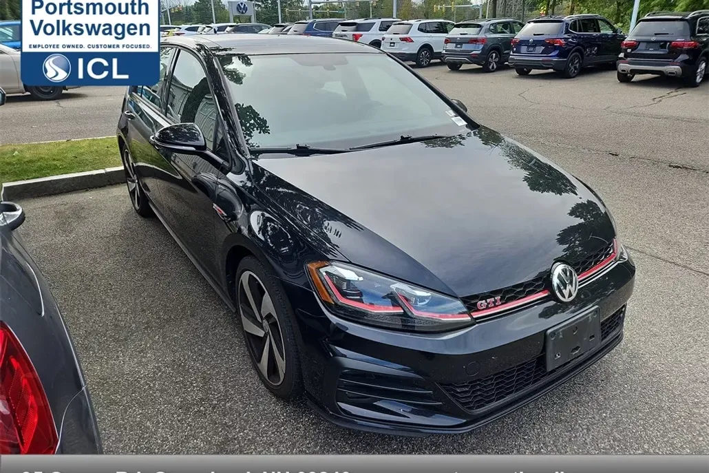 2019 Volkswagen Golf GTI SE photo 1