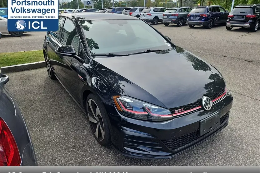 2019 Volkswagen Golf GTI SE photo 1