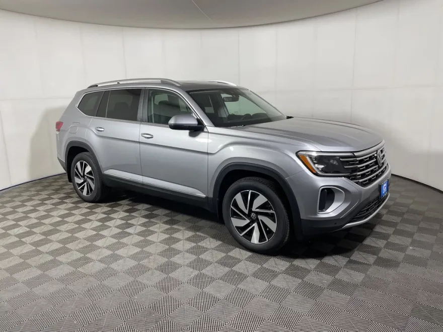 2025 Volkswagen Atlas SE Technology photo 1